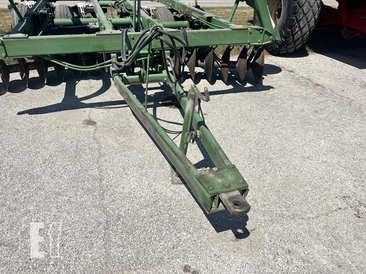 john-deere-230-image-5