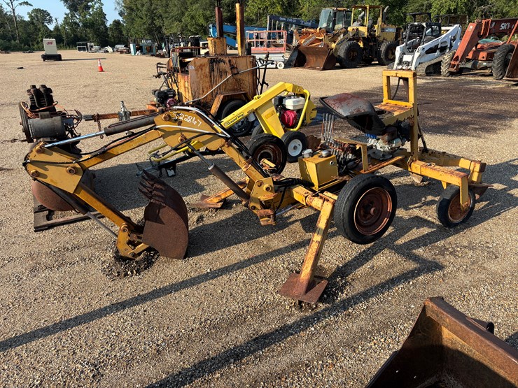 #3470-•-self-propelled-backhoe-image-2