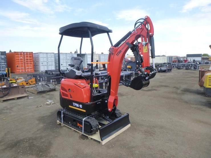 2025-tpm-16-hydraulic-excavator-image-2