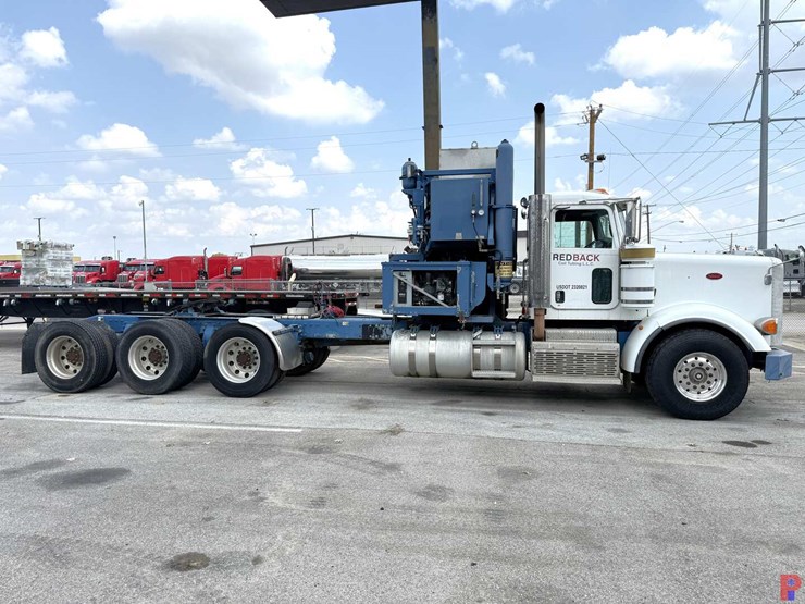 2012-peterbilt-367-image-3