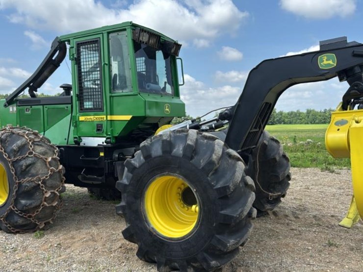 #411-•-2004-john-deere-548glll-skidder-image-3