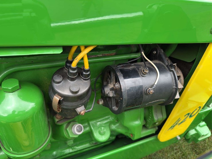 john-deere-420c-image-13