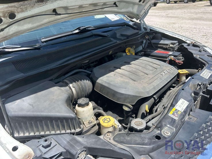 2014-dodge-grand-caravan-se-image-9