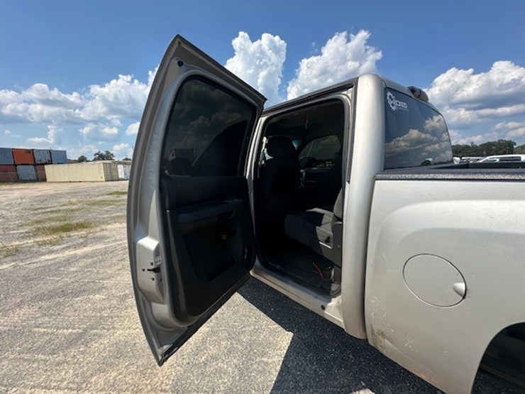 2009-chevrolet-silverado-image-22
