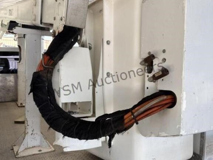 2012-ford-f550-image-12