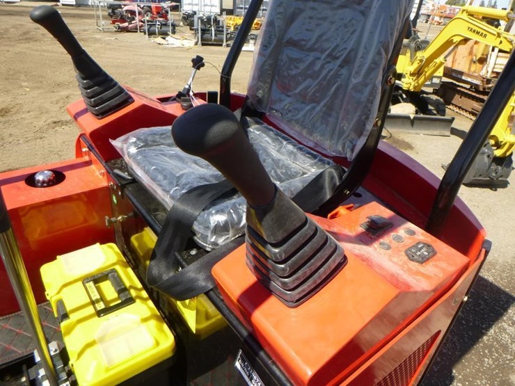 2025-vicsec-vc15-hydraulic-excavator-image-21