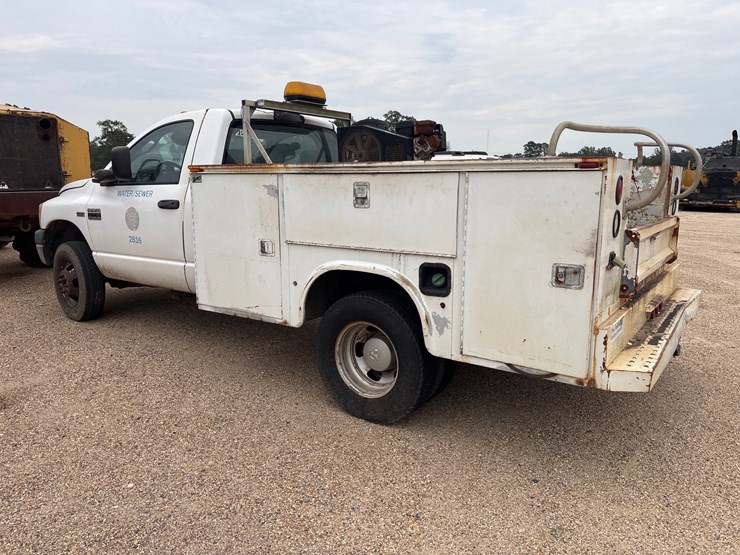 2007-dodge-ram-3500-image-4