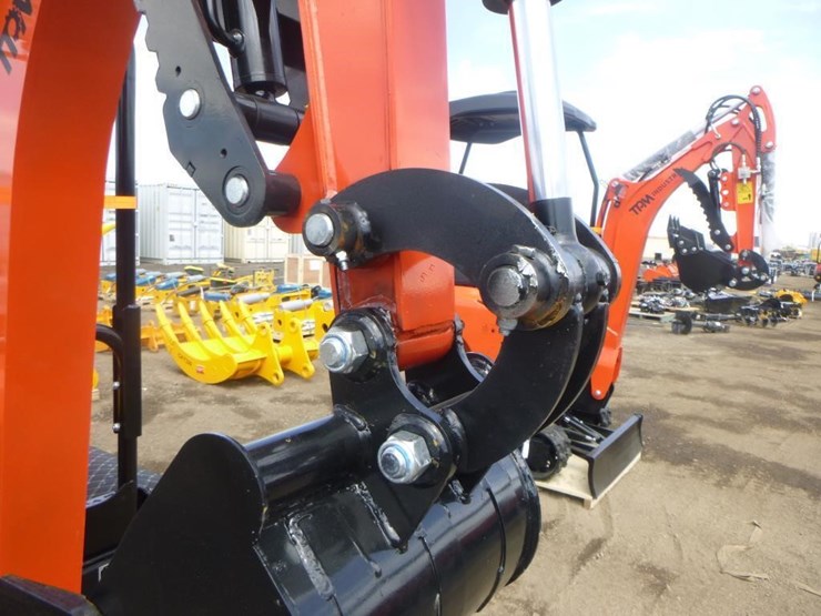 2025-tpm-16-hydraulic-excavator-image-9