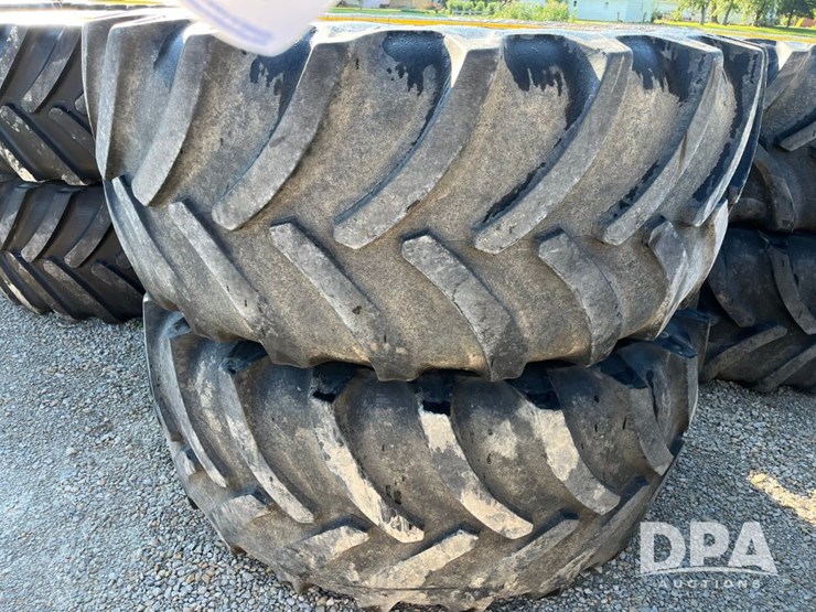 (4)-goodyear-flotation-tires/rims-(jn2641,-unit-463703)-image-3