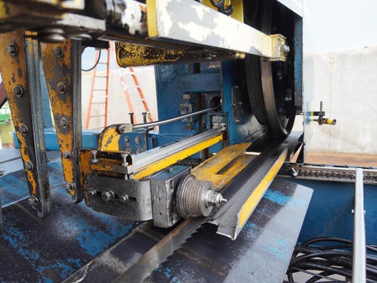 #210-•-2022-baker-3667dd-bandsaw-image-55
