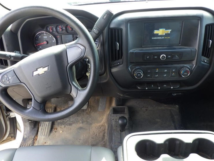 2016-chevrolet-1500-image-9