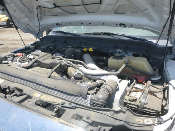 2015-ford-f550-image-26