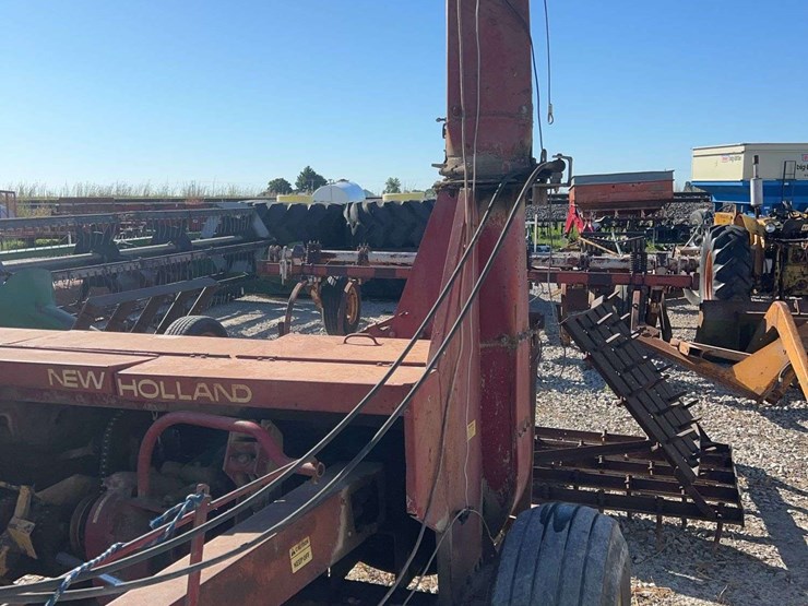 new-holland-890-image-7