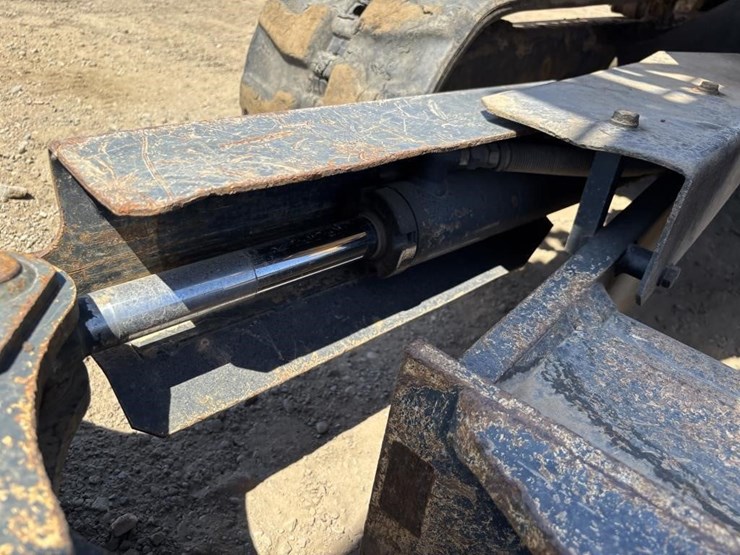 deere-35d-image-11