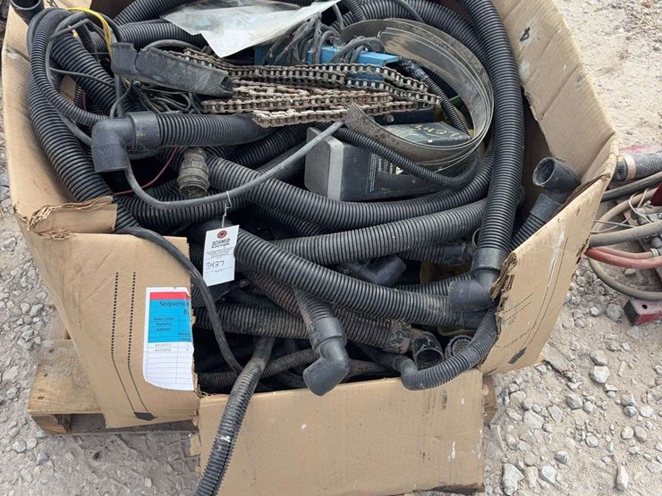 pallet-of-planter-parts,-vac-hose,-off-a-john-deere-1790-image-1