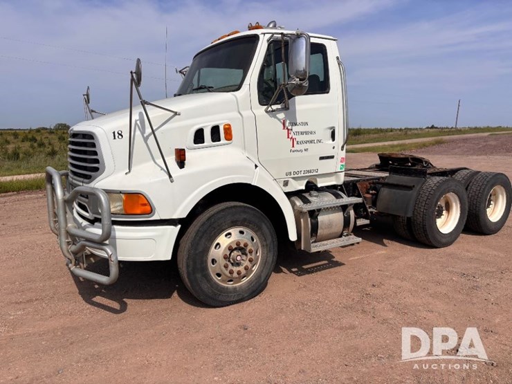2006-sterling-day-cab-truck-(gp11332,-unit-18)-image-16