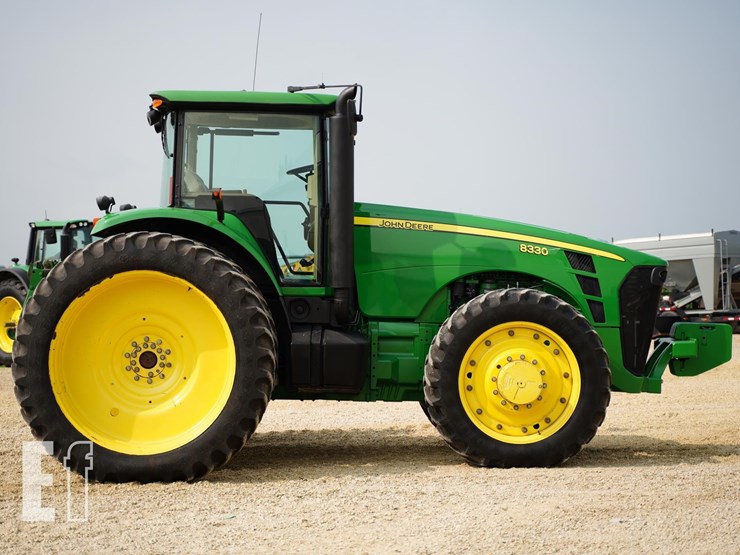 2009-john-deere-8330-image-4