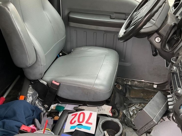 2018-ford-f650-image-39