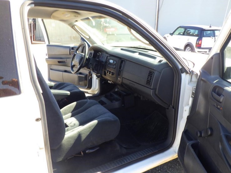 2004-dodge-dakota-image-6