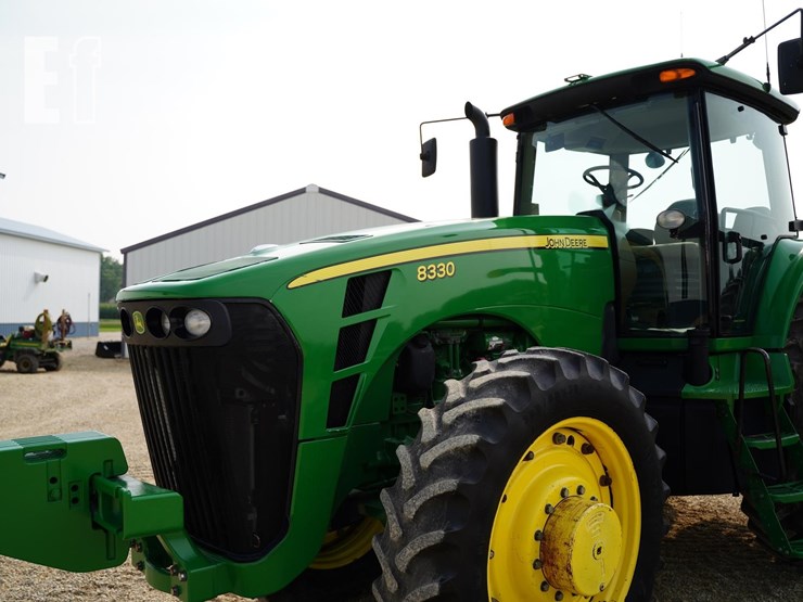 2009-john-deere-8330-image-14