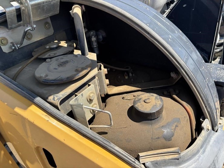 2016-deere-50g-image-38