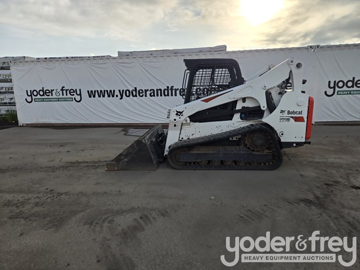 2022-bobcat-t770-image-2