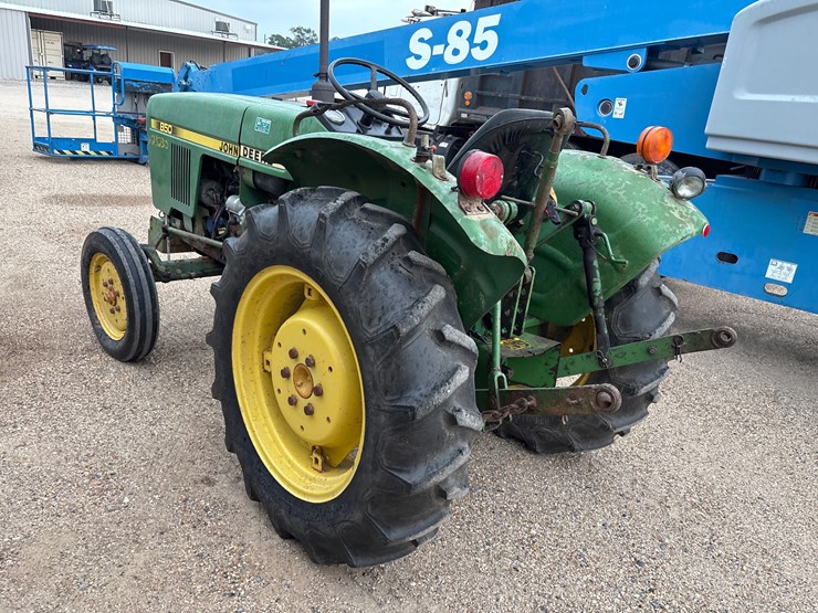 john-deere-850-image-4