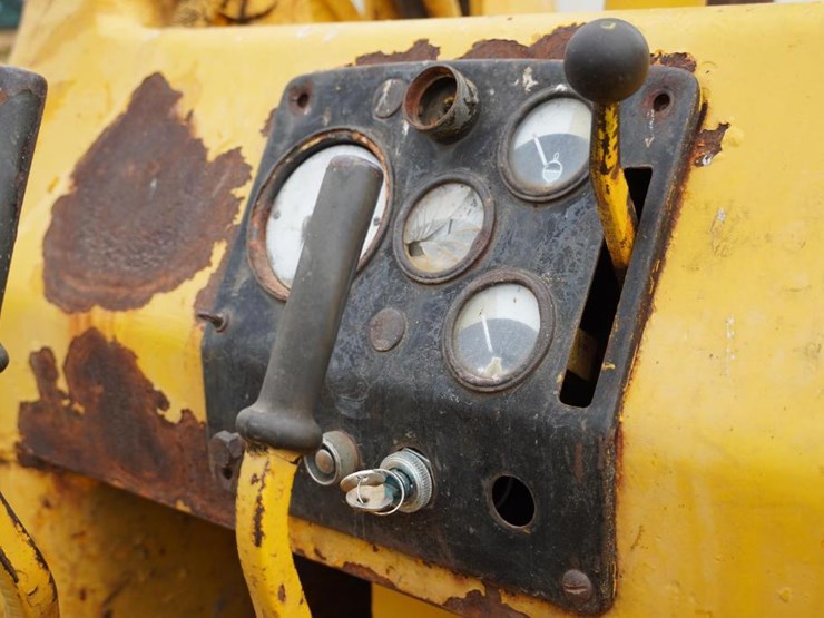 deere-350b-image-34