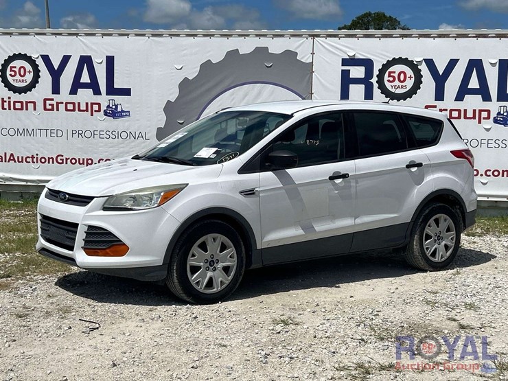 2015-ford-escape-image-1