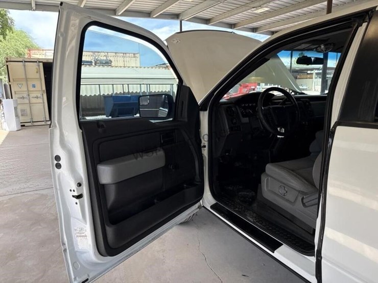 2011-ford-f150-image-24