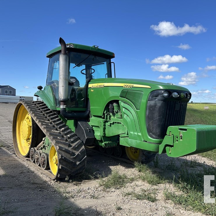 JOHN DEERE 8220T