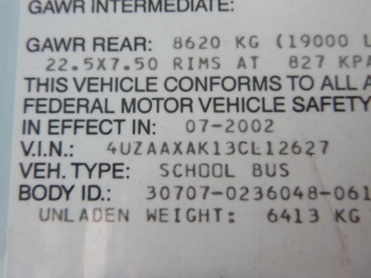 2003-freightliner-fs65-image-19