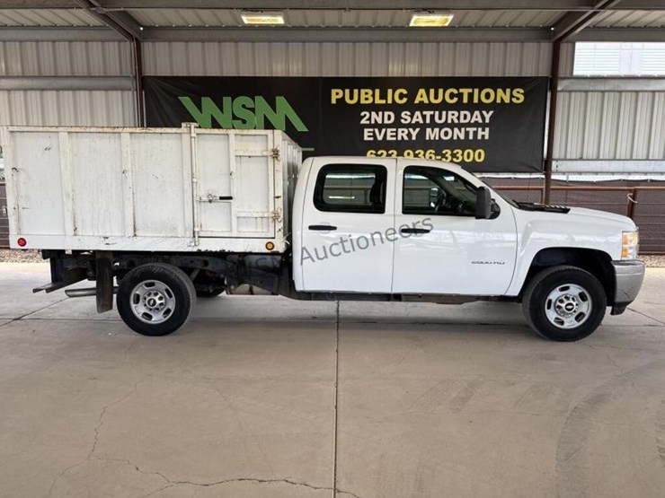 2014-chevrolet-silverado-2500hd-image-1