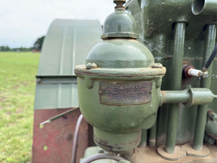 huber-super-4-tractor-image-22