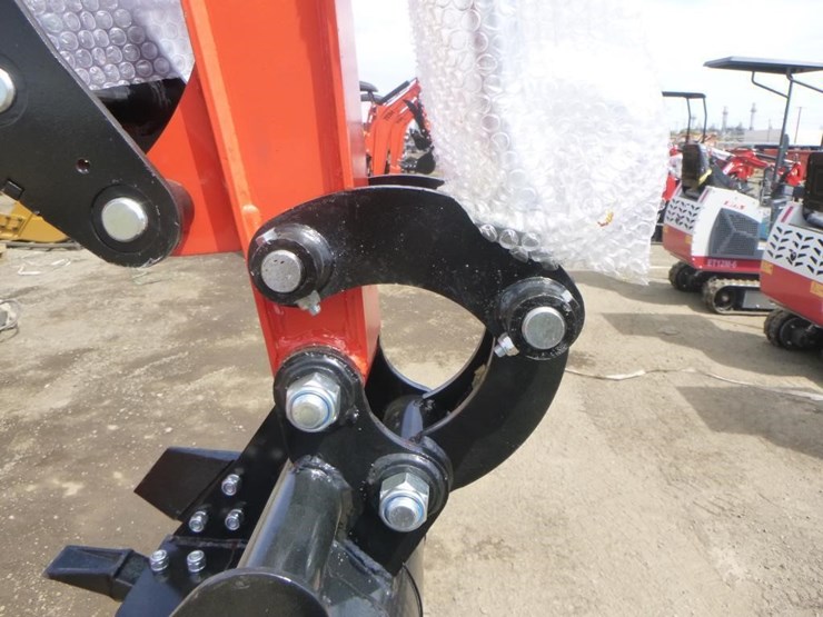 2025-tpm-16-hydraulic-excavator-image-9