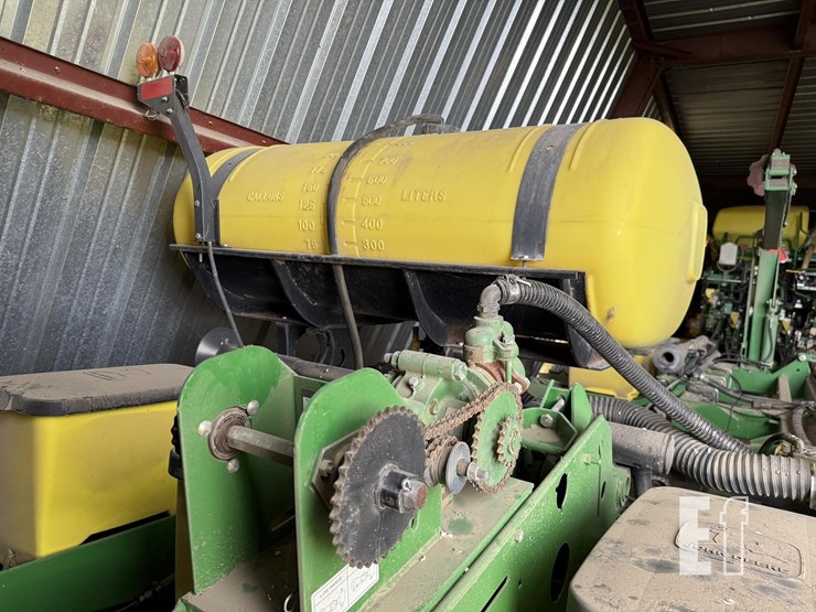 1997-john-deere-1770-image-30
