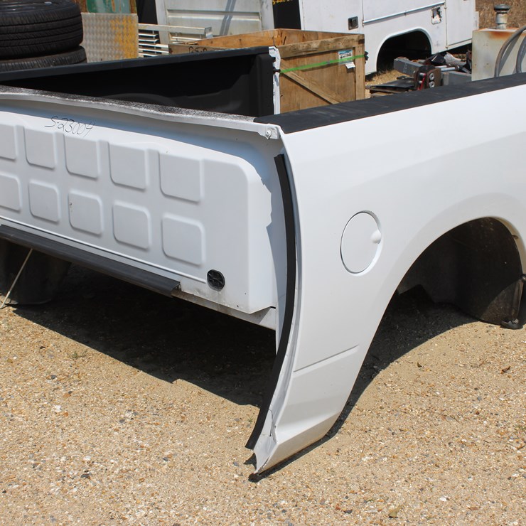 #23004 • BED WITH BUMPER FOR A 2013 RAM TRUCK