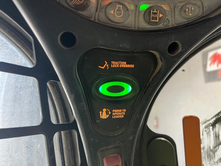 2019-bobcat-s570-image-20