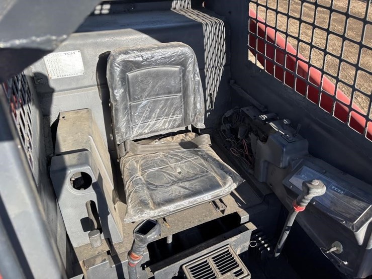 tcm-608t-skid-steer-loader-image-16