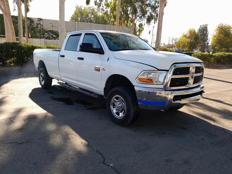 2012-ram-2500-hd-image-1