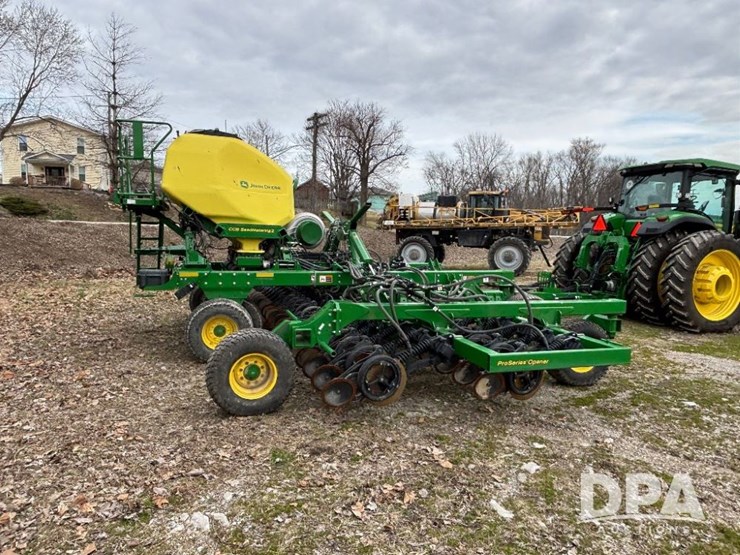 2022-john-deere-n530c-image-4