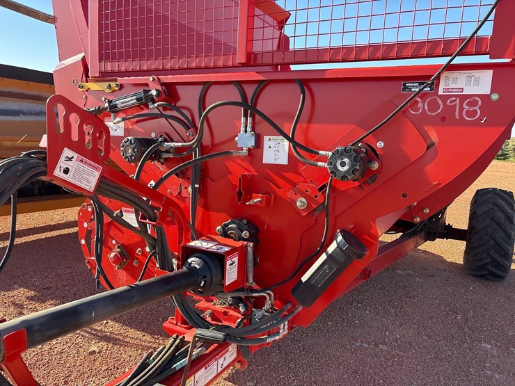 highline--cfr-960-bale-processor-image-9