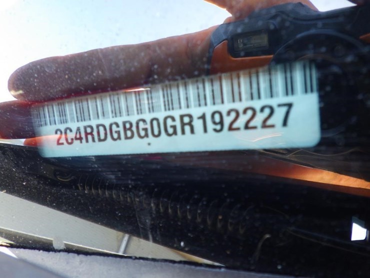 2016-dodge-grand-caravan-image-15