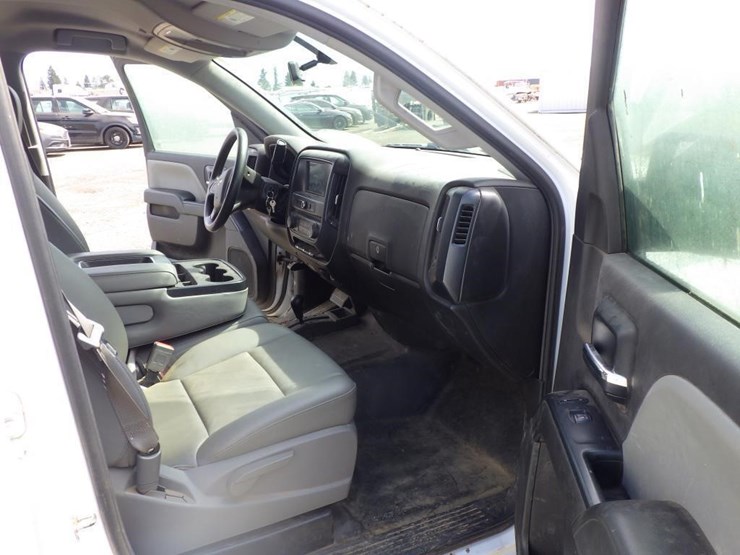 2016-chevrolet-1500-image-6