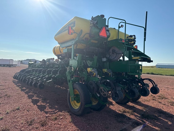 2014-john-deere-1770nt-image-13