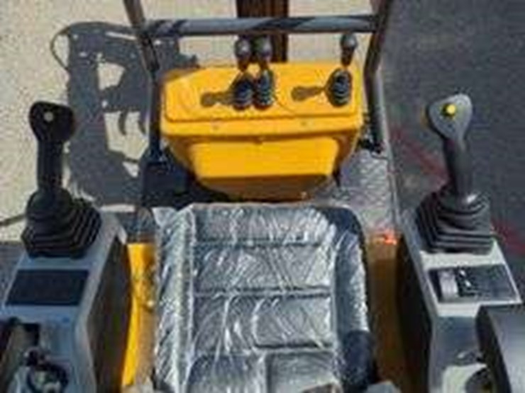 2025-cfg-mx12rx-mini-excavator,-unused,-see-details-for-video-image-12