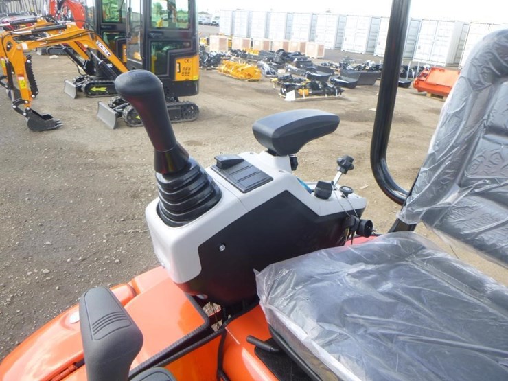 2025-tpm-16-hydraulic-excavator-image-20