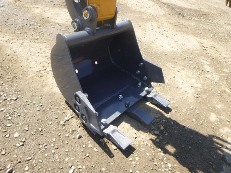 2025-sdlanch-sdle20-hydraulic-excavator-image-9