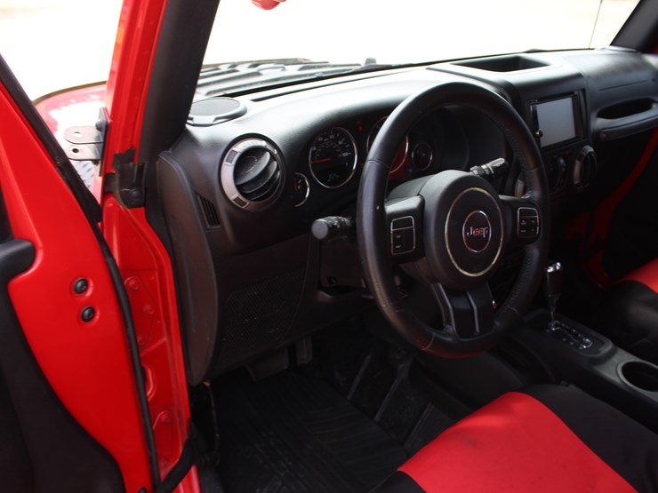 2015-jeep-wrangler-image-13