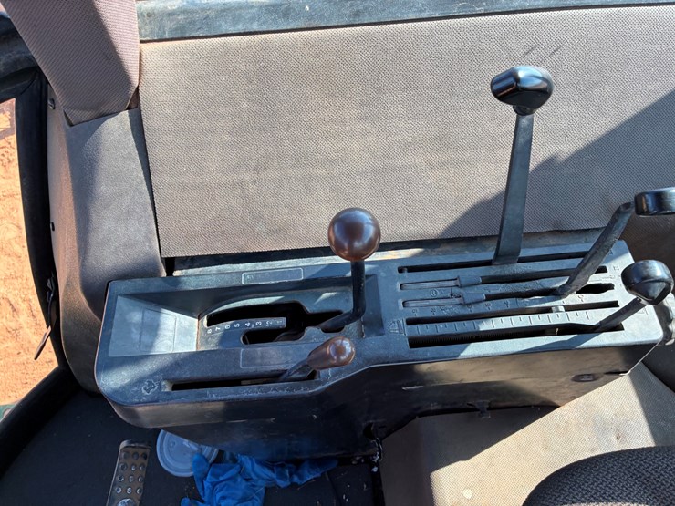 john-deere-4430-image-14
